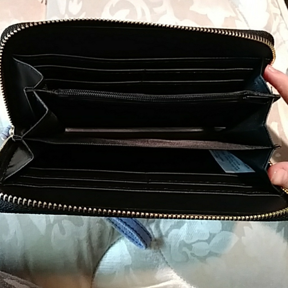 Blue wallet - Picture 2 of 2